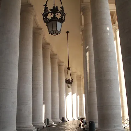 דירה Vatican Gardens House